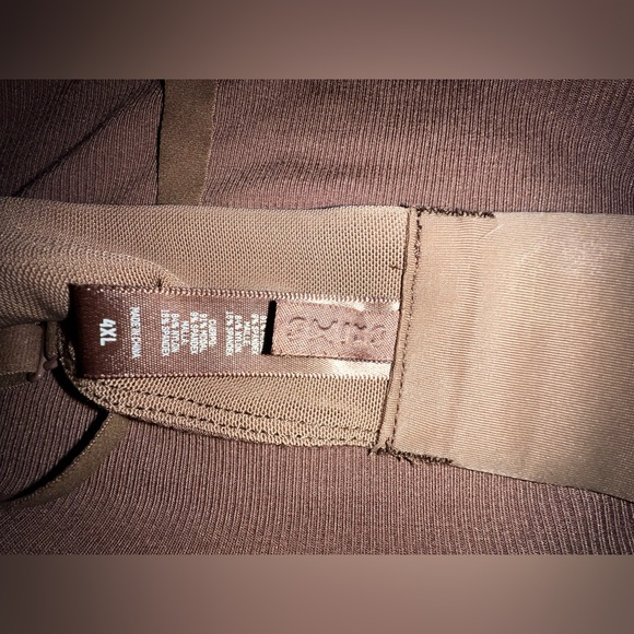 SKIMS Brown Ribbed Tank BRA SIZE 4XL- fits like XL- NWOT - Picture 4 of 5